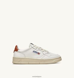 baskets basses medalist en cuir blanc et rouille Hommes belgique Autry N0XLH07